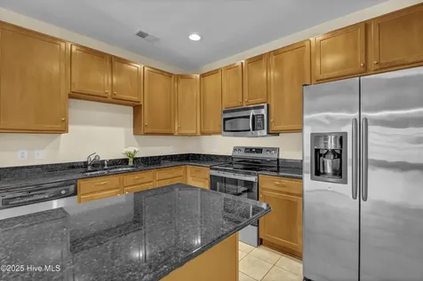 618 Condo Club Drive Wilmington NC 28412