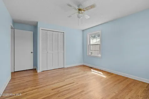 124 Stewart Road Harkers Island NC 28531