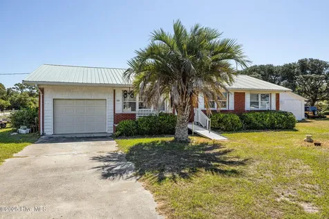 124 Stewart Road Harkers Island NC 28531