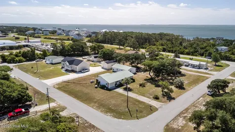 124 Stewart Road Harkers Island NC 28531