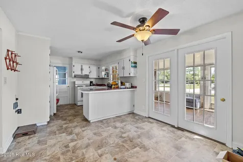 124 Stewart Road Harkers Island NC 28531