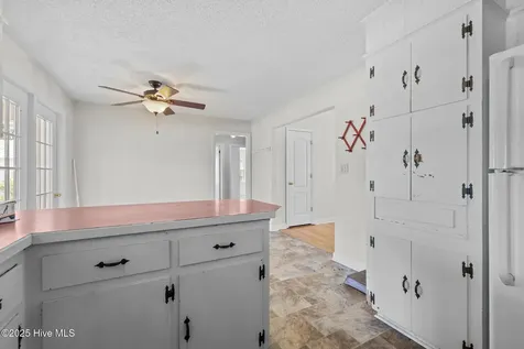 124 Stewart Road Harkers Island NC 28531