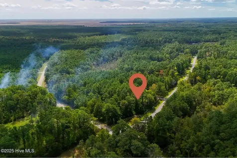 101 Cummins Creek Road Beaufort NC 28516