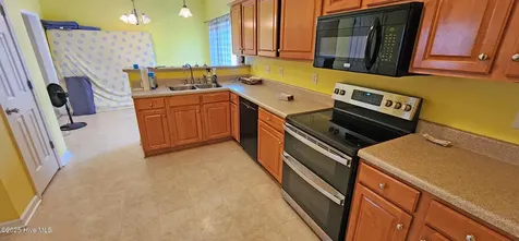 523 Huffmantown Road Richlands NC 28574