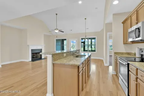 4178 Cambridge Cove Circle SE Southport NC 28461