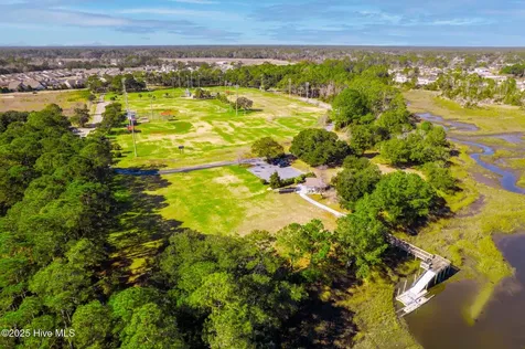 4178 Cambridge Cove Circle SE Southport NC 28461