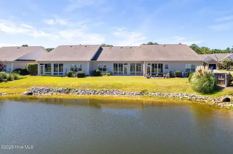 4178 Cambridge Cove Circle SE Southport NC 28461