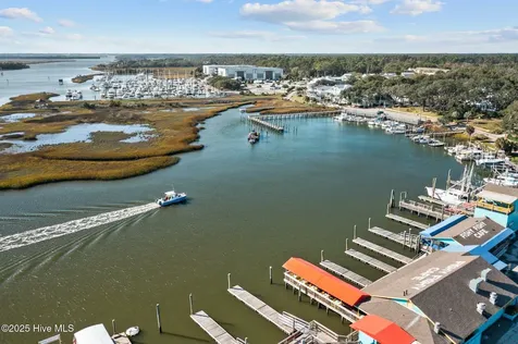 4178 Cambridge Cove Circle SE Southport NC 28461