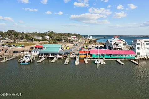 4178 Cambridge Cove Circle SE Southport NC 28461