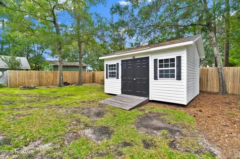104 SW 30th Street Oak Island NC 28465