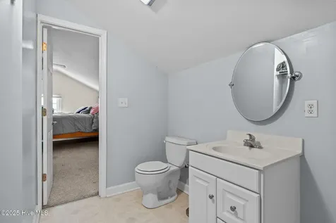 477 Harkers Island Road Beaufort NC 28516