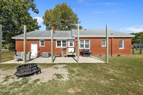 477 Harkers Island Road Beaufort NC 28516