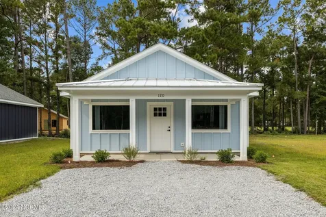 177 Long Pond Loop Swansboro NC 28584