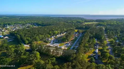 177 Long Pond Loop Swansboro NC 28584