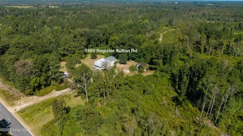 1560 Register Sutton Road Rose Hill NC 28458