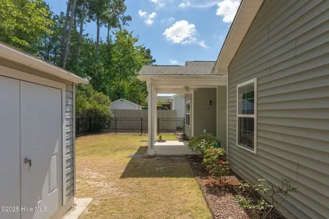 176 Collins Way Hampstead NC 28443
