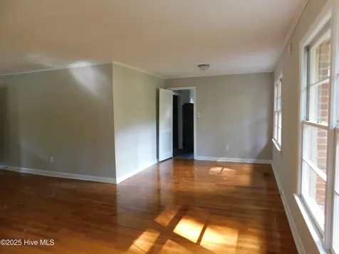 1303 Franklin Avenue Laurinburg NC 28352