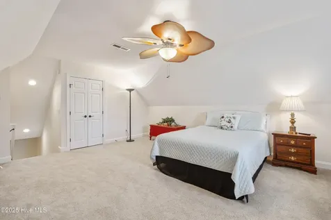 2702 Shady Pine Circle Southport NC 28461