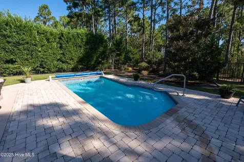 2702 Shady Pine Circle Southport NC 28461