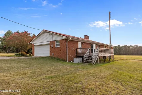 241 Hight Road Aberdeen NC 28315