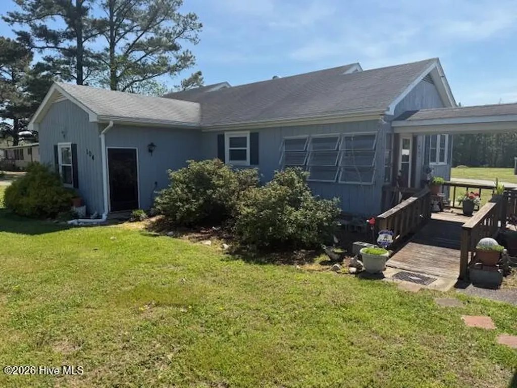 106 White Oak Road Eure NC 27935
