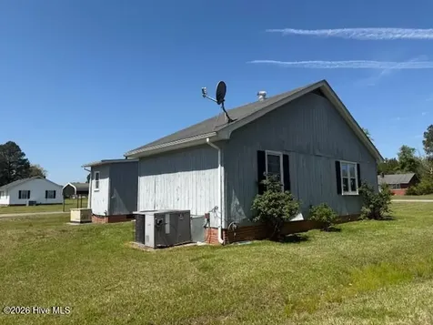 106 White Oak Road Eure NC 27935