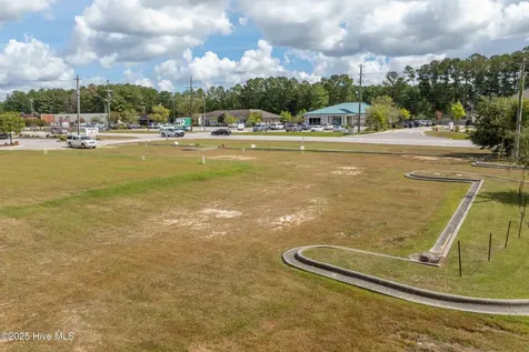 3585 Henderson Drive Jacksonville NC 28546