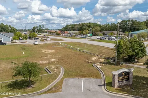 3585 Henderson Drive Jacksonville NC 28546