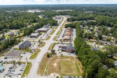 3585 Henderson Drive Jacksonville NC 28546