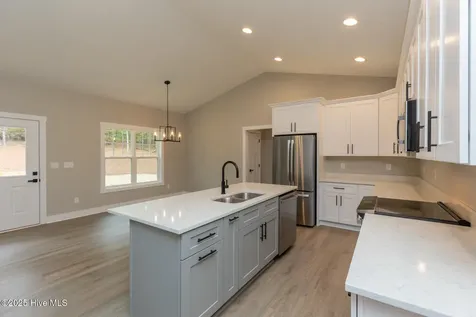 104 Shropshire Lane West End NC 27376