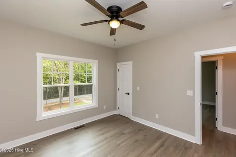 104 Shropshire Lane West End NC 27376