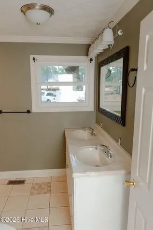 303 Dogwood Lane Hamlet NC 28345