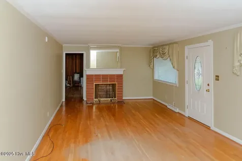 303 Dogwood Lane Hamlet NC 28345