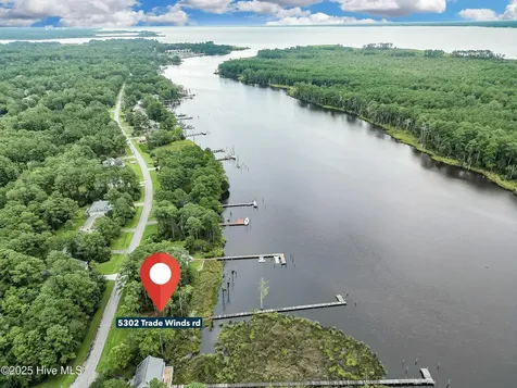 5302 Trade Winds Road New Bern NC 28560