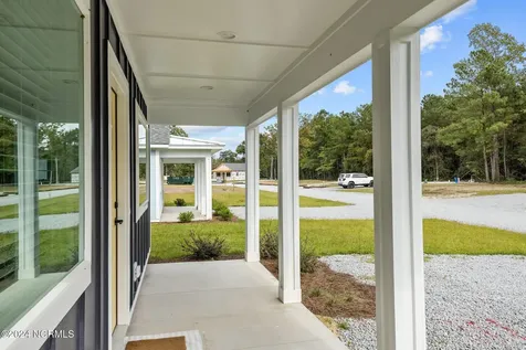 171 Long Pond Loop Swansboro NC 28584