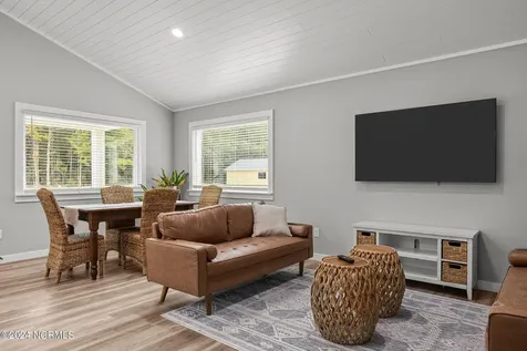 171 Long Pond Loop Swansboro NC 28584