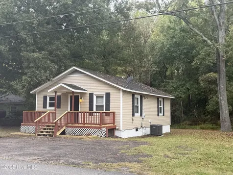218 Warren Avenue Bunn NC 27508