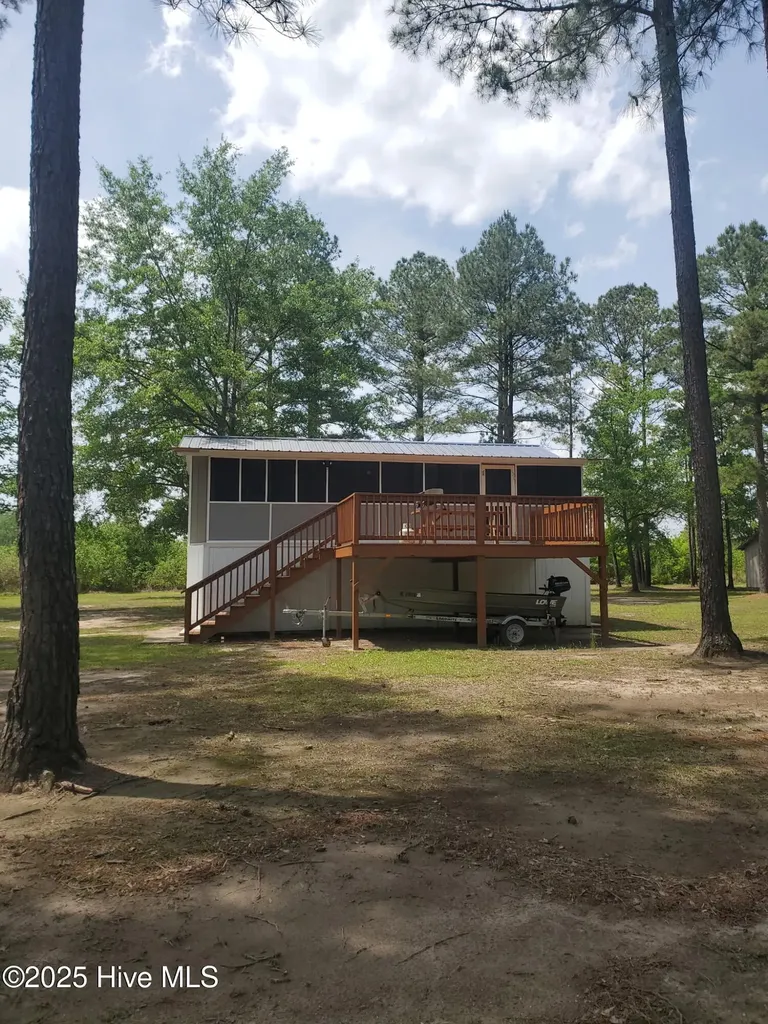 708 Albert Beatty Lane Harrells NC 28444