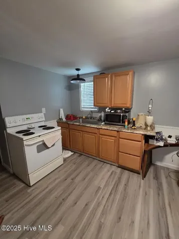 708 Albert Beatty Lane Harrells NC 28444