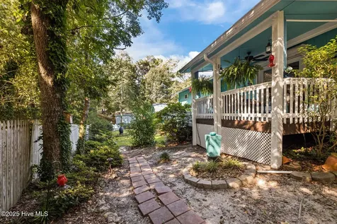 201 Hoop Pole Creek Drive Atlantic Beach NC 28512