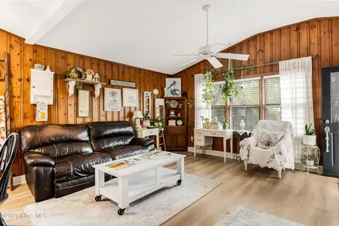 140 NW 9th Street Oak Island NC 28465