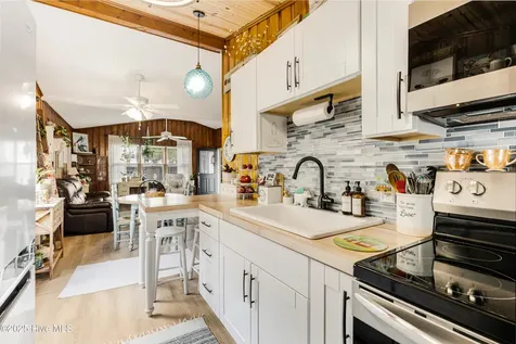 140 NW 9th Street Oak Island NC 28465
