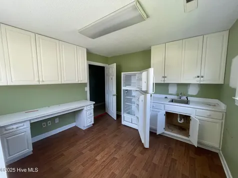 1141 N Road Street Elizabeth City NC 27909