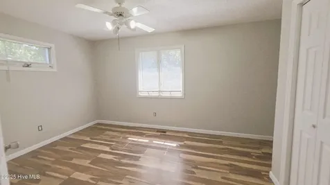 812 Pelican Drive New Bern NC 28560