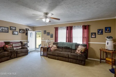 2747 Terrapin Track Road Washington NC 27889