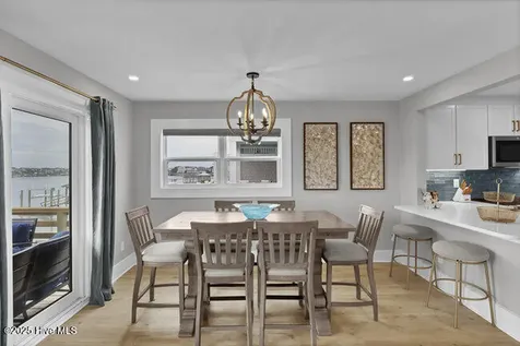 9 W Atlanta Street Wrightsville Beach NC 28480