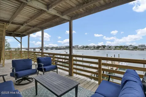 9 W Atlanta Street Wrightsville Beach NC 28480