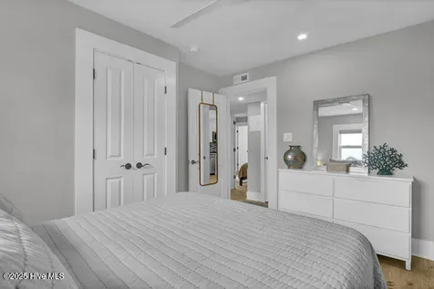 9 W Atlanta Street Wrightsville Beach NC 28480