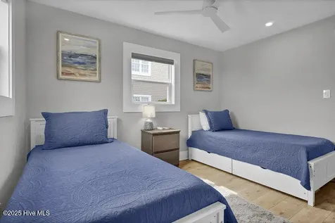 9 W Atlanta Street Wrightsville Beach NC 28480