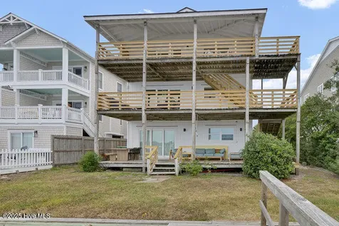 9 W Atlanta Street Wrightsville Beach NC 28480